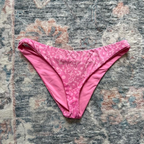 Dippin Daisys Reversible Flower Bikini Bottoms - Picture 1 of 5